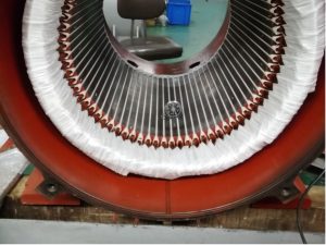 「ガラス繊維によるコイルエンド補強処理」